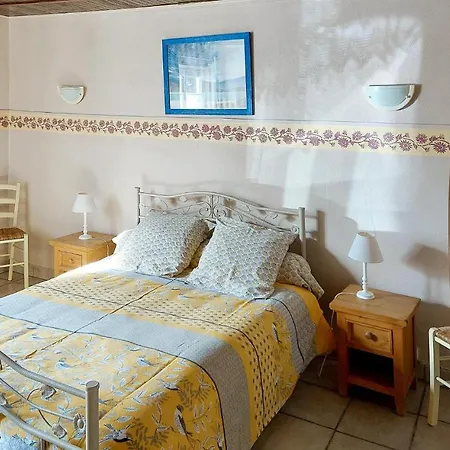 2 Bedroom Lovely In Longvilliers (Pas-de-Calais)