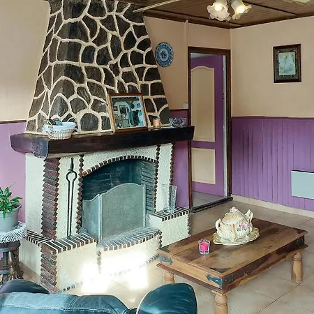 Dom wakacyjny 2 Bedroom Lovely In Longvilliers (Pas-de-Calais)