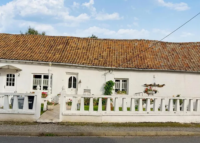 2 Bedroom Lovely In بيت للعطل