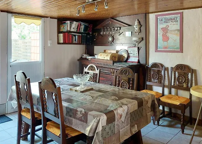 2 Bedroom Lovely In Longvilliers (Pas-de-Calais)