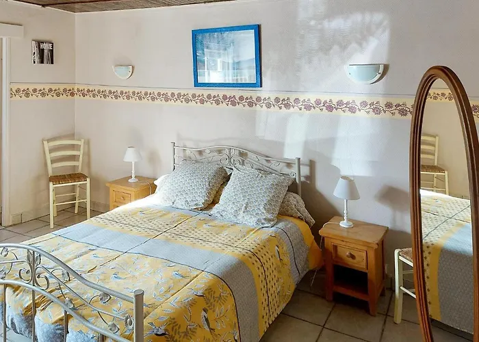 2 Bedroom Lovely In Longvilliers (Pas-de-Calais)