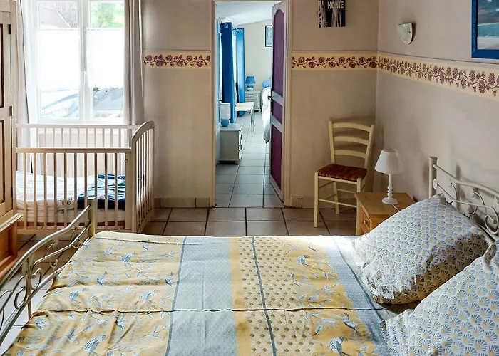 بيت للعطل 2 Bedroom Lovely In